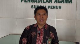 Panitera Pengadilan Agama Sungai Penuh memberikan keterangan terkait peningkatan jumlah perkara, khususnya kasus perceraian, selama tahun 2025.
