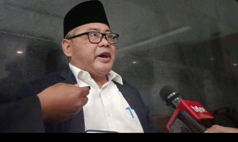 Subhan penggugat Wapres Gibran Rakabuming Raka saat ditemui di Pengadilan Negeri Jakarta Pusat, Senin (6/10/2025). 