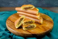 Ilustrasi martabak manis isi kurma cocok untuk buka puasa(Dok.Shutterstock/Fauzan Fitria)