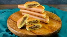 Ilustrasi martabak manis isi kurma cocok untuk buka puasa(Dok.Shutterstock/Fauzan Fitria)