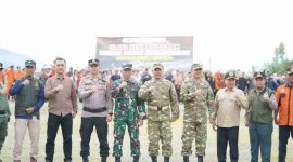 Bupati Monadi bersama Forkopimda mengikuti Apel Kesiapsiagaan Bencana Hidrometeorologi 2025 yang digelar Pemkab Kerinci di Bukit Tengah, Siulak.