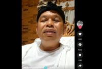 Gubernur Jawa Barat Dedi Mulyadi saat memberikan tanggapan mengenai dana Pemerintah Daerah Jawa Barat dalam bentuk giro, Kamis (23/10/2025) (Foto: tangkapan layar TikTok/dedimulyadiofficial)