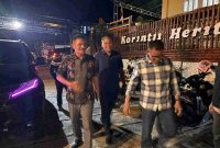 Dandim Kerinci Letkol Inf Eko Budiarto bersama Tim Wasev TMMD di Korintji Heritage.( Foto Humas Kodim 0417 Kerinci)