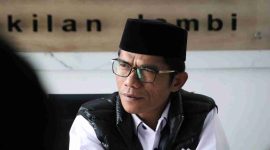 Kepala Ombudsman Provinsi Jambi, Saiful Roswandi, saat memberikan tanggapan terkait arahan Presiden Prabowo Subianto tentang peningkatan kualitas pelayanan publik.