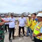 Wako Alfin bersama Satker Kementerian PUPR meninjau lokasi pembangunan Pasar Beringin Sungai Penuh.