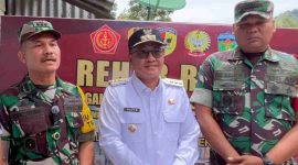 Ketua Tim Wasev TMMD, Wali Kota Sungai Penuh, dan Dandim 0417/Kerinci meninjau kegiatan TMMD ke-126.