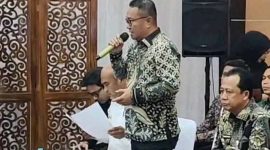 Wali Kota Sungai Penuh Alfin, SH, menyampaikan dukungan saat kunjungan Menkes RI di RSUD Raden Mattaher Jambi.(Foto Humas Pemkot)