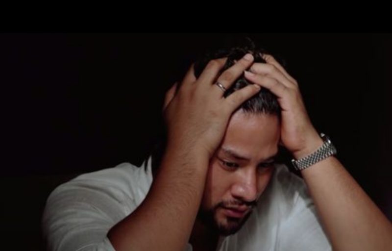 Ammar Zoni diduga menjual narkotika di Rutan Salemba bersama lima pelaku lainnya yakni A, AP, AM Alias KA, ACM, dan MR. (Tangkapan layar youtube Aish TV)  