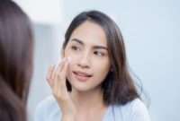 Minum Sido Muncul C+Collagen setiap hari bantu kulit tetap lembap, cerah, dan sehat meski padat aktivitas.