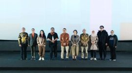 Menteri Kebudayaan Fadli Zon bersama Wakil Gubernur DKI Jakarta Rano Karno saat penutupan Jakarta Film Week 2025 di Jakarta.