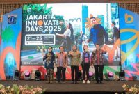 Gubernur DKI Jakarta Pramono Anung bersama Menteri Ekonomi Kreatif Teuku Riefky Harsya membuka Jakarta Innovation Days 2025 di Dukuh Atas, Jakarta Pusat, Selasa (21/10).