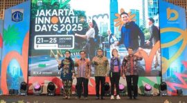 Gubernur DKI Jakarta Pramono Anung bersama Menteri Ekonomi Kreatif Teuku Riefky Harsya membuka Jakarta Innovation Days 2025 di Dukuh Atas, Jakarta Pusat, Selasa (21/10).