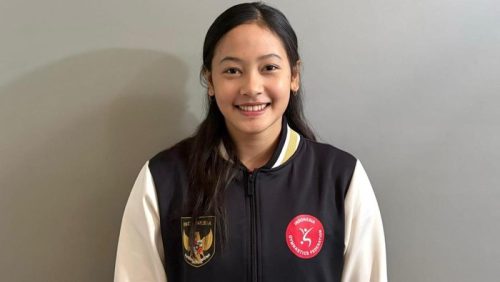 Atlet senam putri Indonesia, Salsabilla Hadi Pamungkas, tengah berlatih memantapkan teknik menjelang Kejuaraan Dunia Senam 2025 yang akan digelar di Indonesia Arena, GBK, Jakarta.