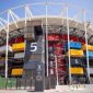 Stadium 974 di Doha, Qatar, memanfaatkan peti kemas bekas sebagai struktur utama bangunan stadion.