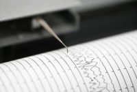 Peta menunjukkan titik pusat gempa bermagnitudo 4,7 di laut, sekitar 23 kilometer barat daya Bengkulu Selatan, Kamis (23/10/2025). (Sumber: BMKG)