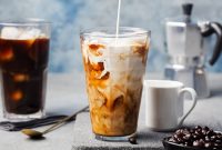 Kopi santan semakin populer karena rasanya yang gurih sekaligus menyehatkan.
