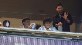 Lionel Messi hanya menyaksikan laga Argentina vs Venezuela dari bangku penonton
