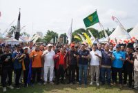 Gubernur Jambi Al Haris membuka Festival Olahraga Masyarakat Tradisional dan Kreasi Budaya KORMI 2025 di Lapangan Kantor Gubernur Jambi. (Foto Humas Diskominfo Jambi)