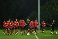 Pemain Timnas Indonesia U-17 menjalani latihan di Aspire Academy, Qatar, menjelang laga perdana Piala Dunia U-17 2025.