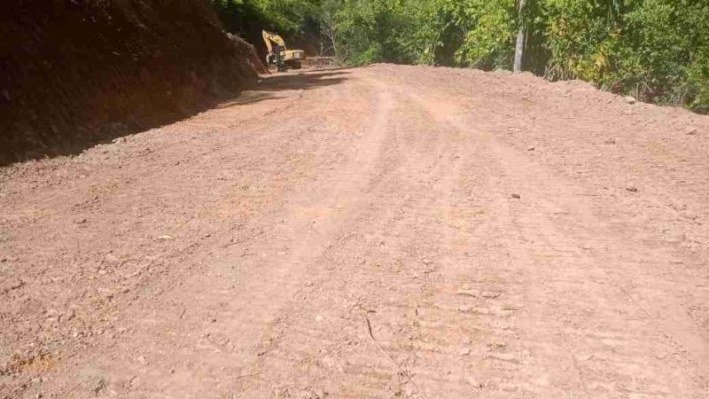 Progres pembukaan jalan baru TMMD 126 Kodim 0417/Kerinci di Desa Sungai Jernih.