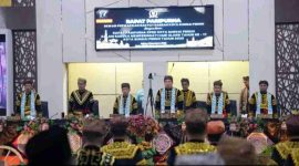 Suasana khidmat Rapat Paripurna Istimewa DPRD Kota Sungai Penuh dalam rangka memperingati HUT ke-17 Kota Sungai Penuh Tahun 2025.