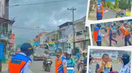 Petugas Dishub dan Taruna STTD melakukan pengaturan lalu lintas serta edukasi keselamatan di Kota Sungai Penuh.(Foto Humas Dishub)