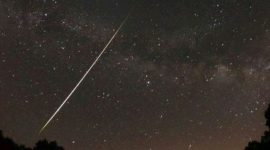 Foto: Ilustrasi hujan meteor. Foto: Space.com