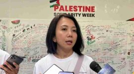 Juru Bicara Kemlu RI, Yvonne Mewengkang, seusai kegiatan Walk for Palestine di Jakarta, Minggu (30/11/2025). (ANTARA/Nabil Ihsan)