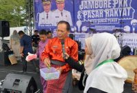 Wawako Azhar menghadiri Bincang Sore bersama Bank Sampah Sahabat Alam di Sungai Penuh. 