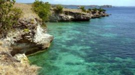 Pantai Tanjung Ringgit di Kecamatan Jerowaru, Lombok Timur. (Foto: wikipedia.com)