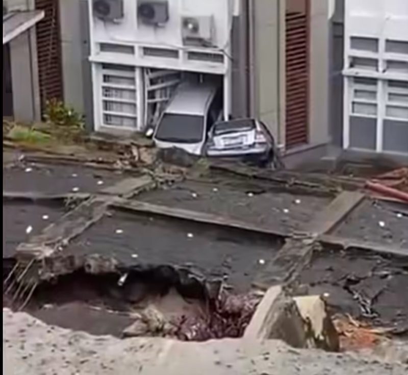 Kondisi gedung kampus UIN yang terdampak longsor.( Foto tangkapan layar)
