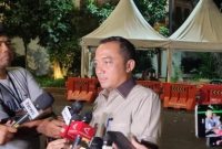 Presiden Prabowo Subianto memimpin rapat terbatas membahas ledakan di SMAN 72 Jakarta dan penertiban kawasan hutan.