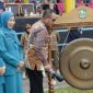 Wali Kota Sungai Penuh Alfin membuka secara resmi Jambore PKK dan Pasar Rakyat 2025 di Lapangan Merdeka, Kamis (6/11/2025).