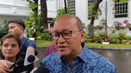 Presiden Prabowo Subianto menerima Michael Bloomberg di Istana Merdeka, membahas peluang kerja sama dengan Danantara. (Foto: Dok. Istana)