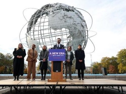 Wali Kota terpilih New York, Zohran Mamdani, saat mengumumkan tim transisi yang seluruh anggotanya perempuan di Queens, New York, Rabu (5/11/2025) waktu setempat.