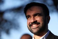 Zohran Mamdani, wali kota Muslim pertama New York, menyampaikan pidato kemenangan di hadapan para pendukungnya, Selasa (4/11/2025).