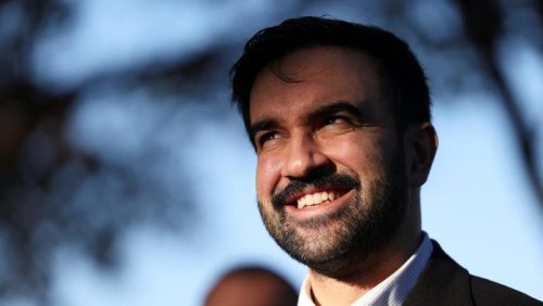 Zohran Mamdani, wali kota Muslim pertama New York, menyampaikan pidato kemenangan di hadapan para pendukungnya, Selasa (4/11/2025).