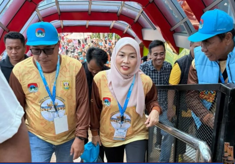 Wali Kota Sungai Penuh Alfin, SH, bersama Ketua TP-PKK Ny. Sri Kartini Alfin menghadiri APEKSI Outlook 2026 di Kota Bandar Lampung, Sabtu (21/12).