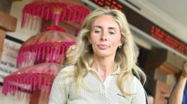 Bonnie Blue dikenal sebagai bintang porno Inggris yang baru-baru ini dideportasi dari Indonesia karena kasus produksi konten dewasa.