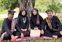 Walikota Alfin dan Bupati Monadi tampil kompak saat Balik Kudahin, memperkuat ikatan Sungai Penuh dan Kerinci.(Foto Humas Pemkot)