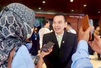 Daniel Johan, Ketua DPP PKB dan anggota Komisi IV DPR, memberikan keterangan kepada wartawan terkait arahan Presiden Prabowo menjaga hutan di gedung DPR.