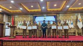 Penyerahan penghargaan Innovative Government Award 2025.