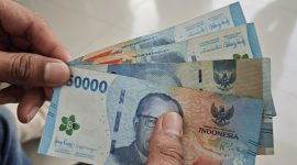 Ilustrasi uang. Tolak pembayaran tunai bisa dipidana.(KOMPAS.com/Pandawa Borniat)

