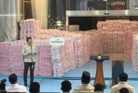 Jaksa Agung ST Burhanuddin menyampaikan penjelasan Satgas PKH terkait klarifikasi 27 perusahaan yang diduga berkontribusi terhadap banjir bandang dan longsor di Sumatera dalam acara penyerahan uang rampasan negara di Kejaksaan Agung, Jakarta.