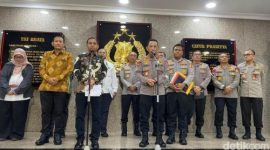 Kapolri Jenderel Sigit dan Menhut Raja Juli (Foto: Devi Puspitasari/detikcom)