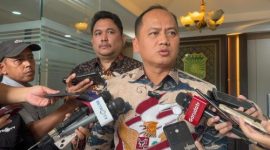 Kapuspenkum Kejaksaan Agung, Anang Supriatna, memberikan keterangan kepada wartawan di Jakarta terkait OTT KPK terhadap Kajari Hulu Sungai Utara.