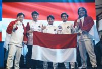 Timnas FC Online Indonesia merayakan keberhasilan meraih medali perunggu di SEA Games 2025 Thailand.
