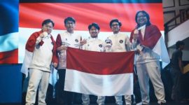 Timnas FC Online Indonesia merayakan keberhasilan meraih medali perunggu di SEA Games 2025 Thailand.