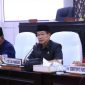 Ketua Pansus Dahkir Yahya memimpin rapat pembahasan Tata Tertib DPRD Kota Sungai Penuh.