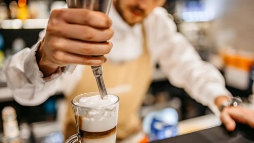 Tabung gas nitrous oxide yang biasa digunakan dalam industri kuliner untuk membuat whipped cream, namun belakangan disorot karena potensi penyalahgunaan.